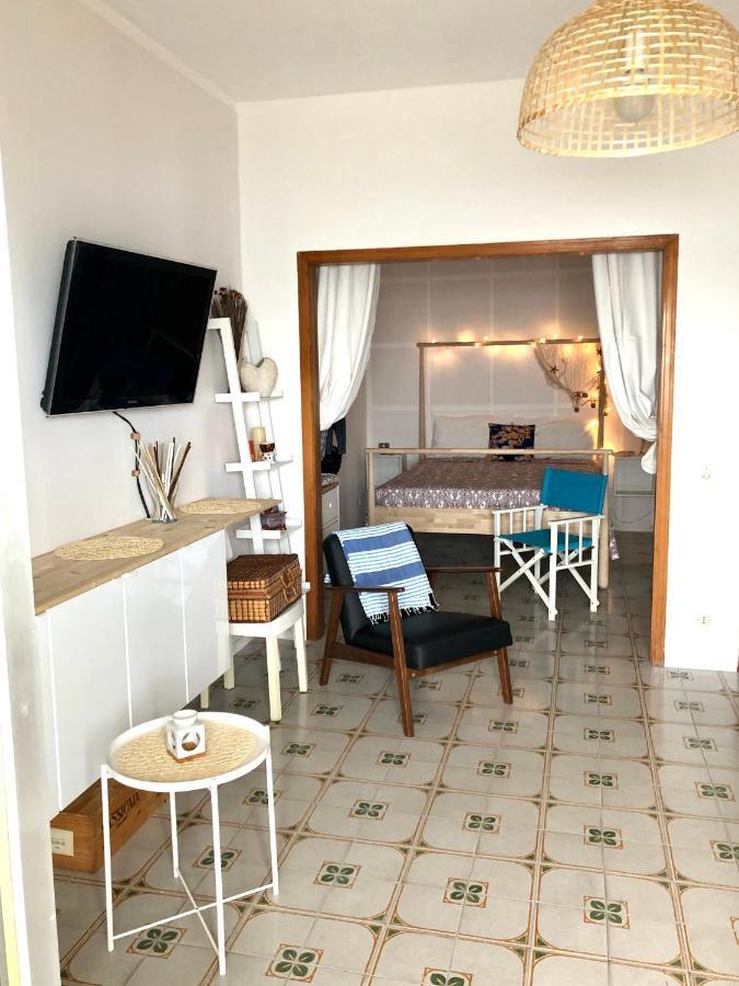 Vacanzenaxos - Casa Frontemare Apartment Джардини Наксос Екстериор снимка
